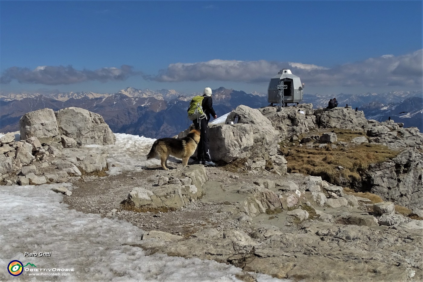 61 In vetta alla Grignetta (2177 m).JPG